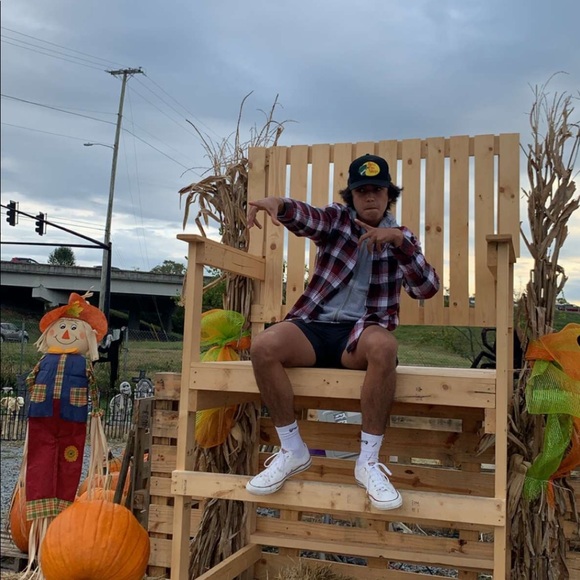 Meet your Posher, Michael - Picture 1 of 1